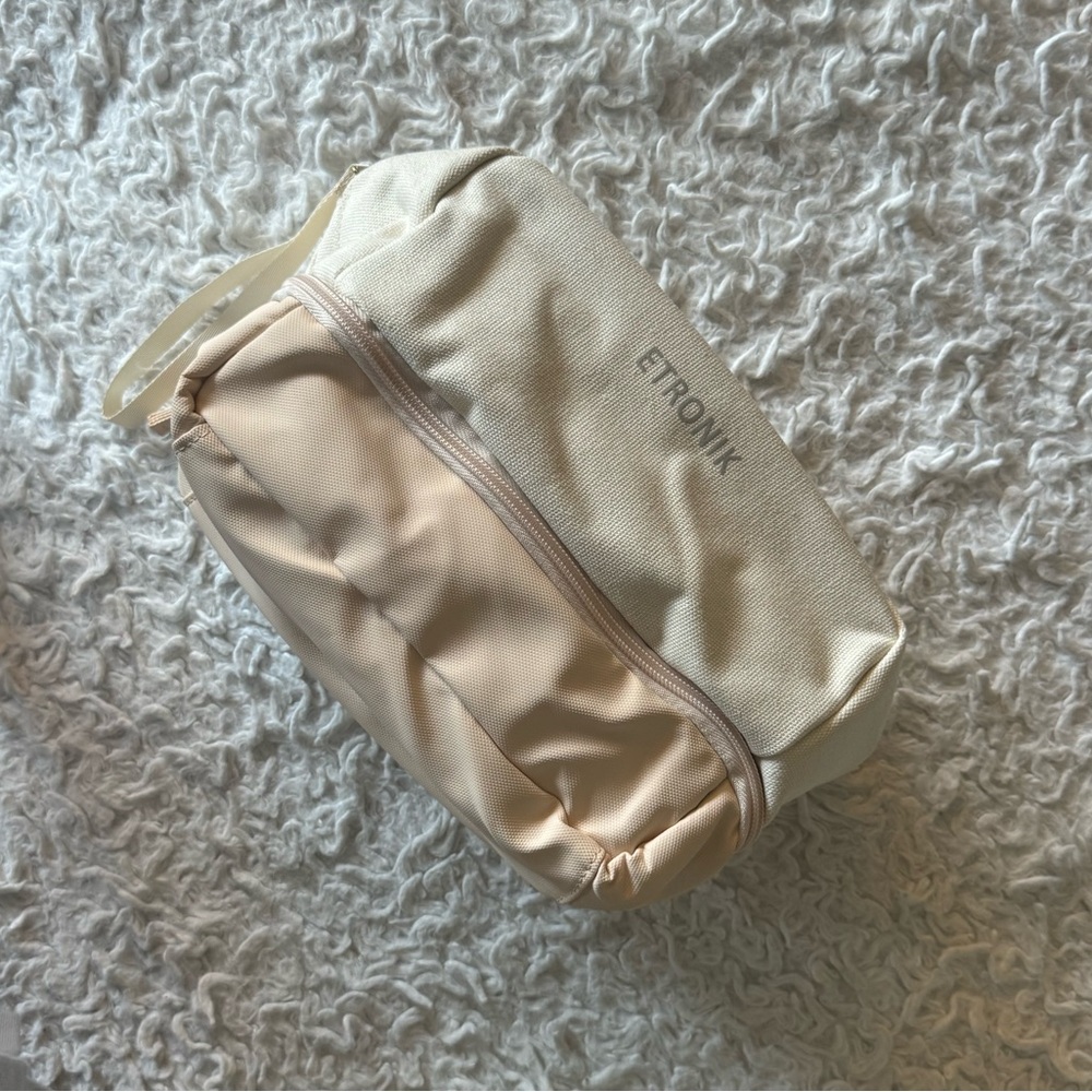 ETRONIK duffle pouch!